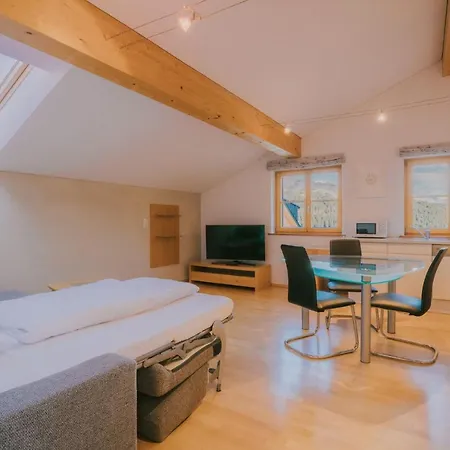 Apartament Lari Fari